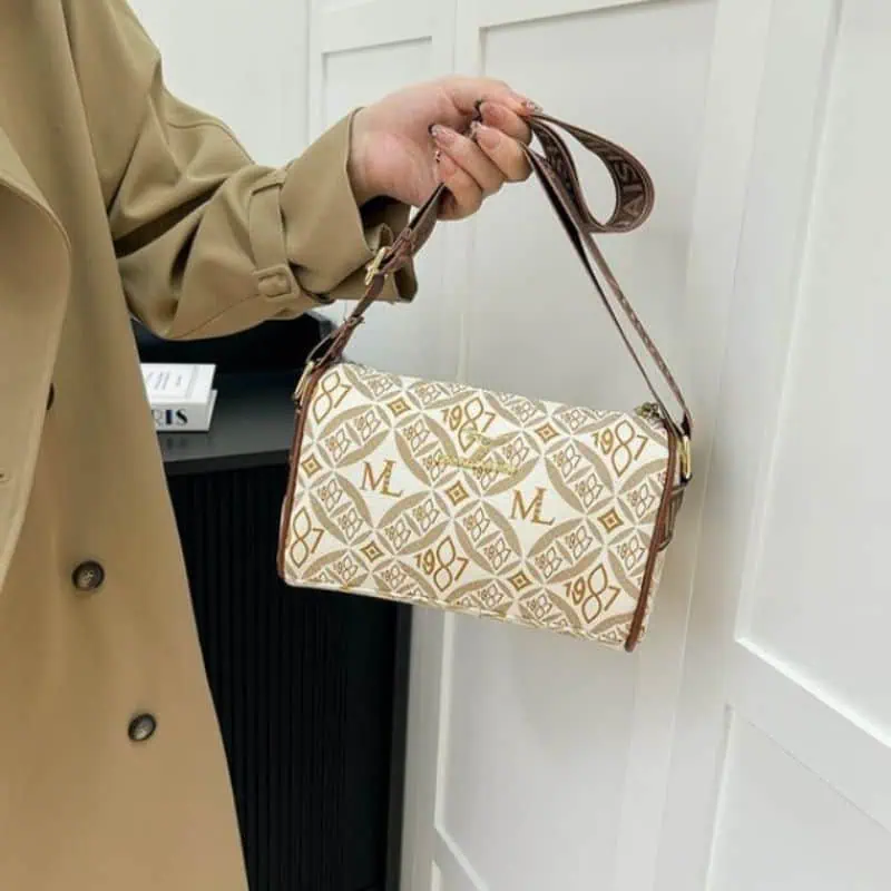 Waterproof Trendy Kangaroo Brand Bag for Regular Use - Image 2